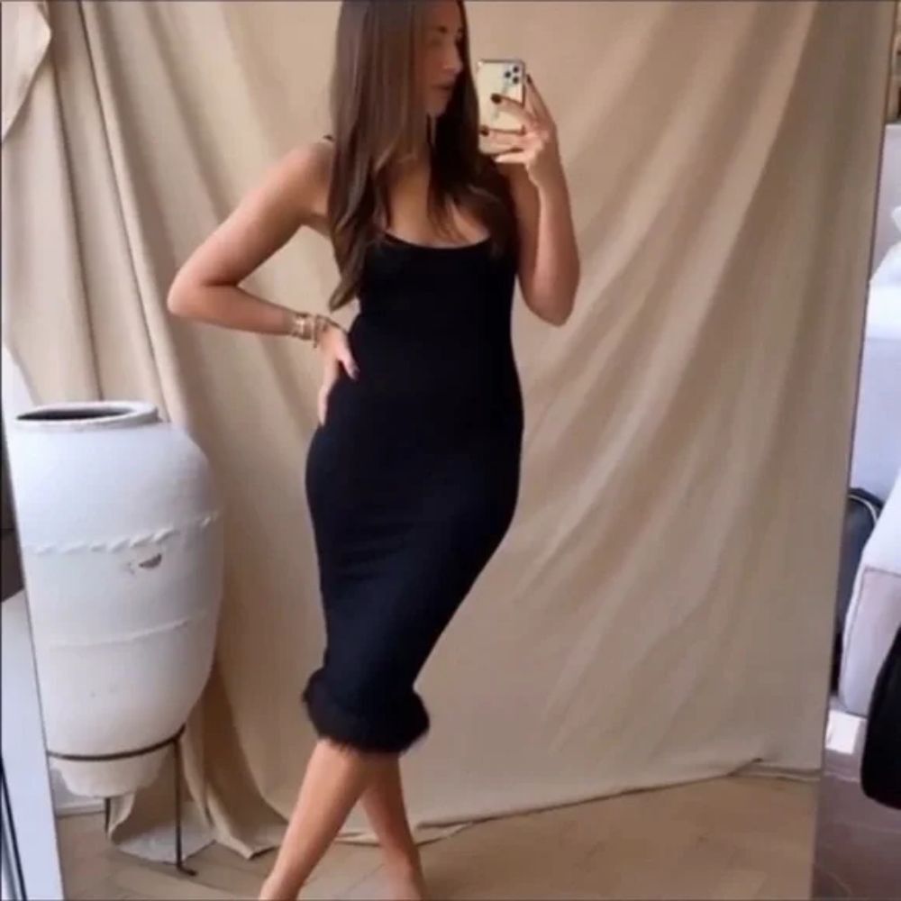 Danielle Bernstein Faux Fur Hem Midi Dress Black - Medium NWT